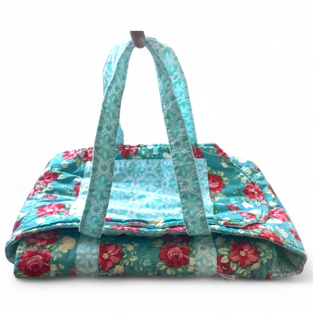 Handmade Quilted Casserole Carrier with Handles Floral